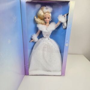 Barbie Winters Reflection 2002 NIB